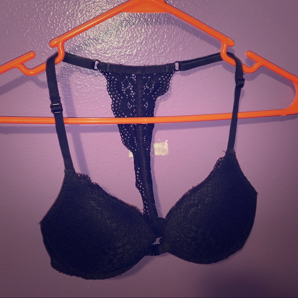 Black push-up bra with lace detail